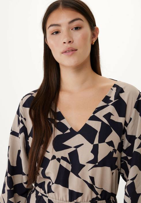 γυναίκες Mexx μακρυμάνικο φόρεμα με λαιμόκοψη μπεζ BR0F65